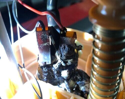 Bomba de combustible eléctrica fundida